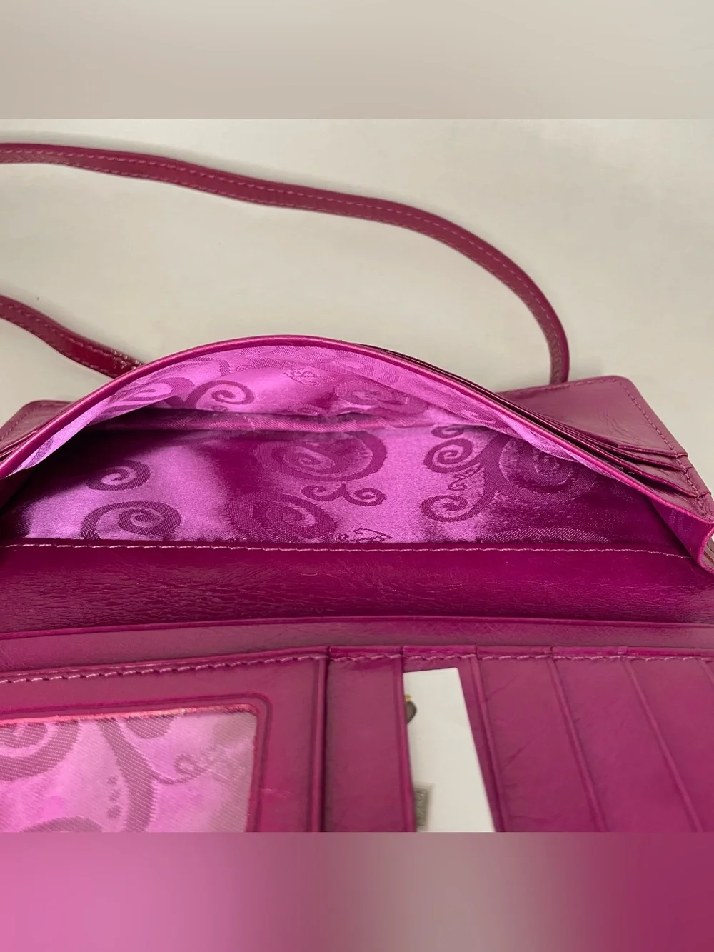 Brighton listing magenta